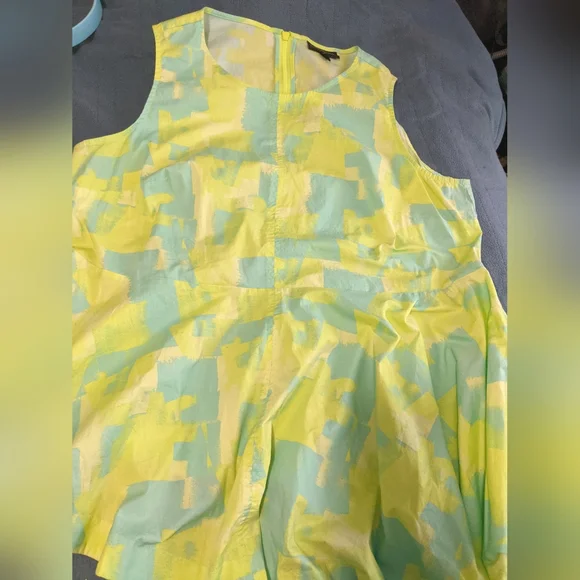 Lane Bryant Asymmetrical Sleeveless Top - Picture 6 of 8